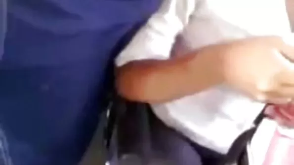 ACESQUIRT يعطي الفتيات دش كل جنس عربي مثير يوم