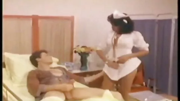 اثنين الساخنة في رقص جنس عربي السرير