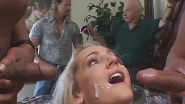 Romi المطر كايلا جنس عربي مخفي Kayden عيد الحب الثعالب BrazzersExtra