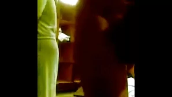 اثنين من الاطفال بعقب مارس الجنس من قبل افلام جنس عربي مصري الرجل
